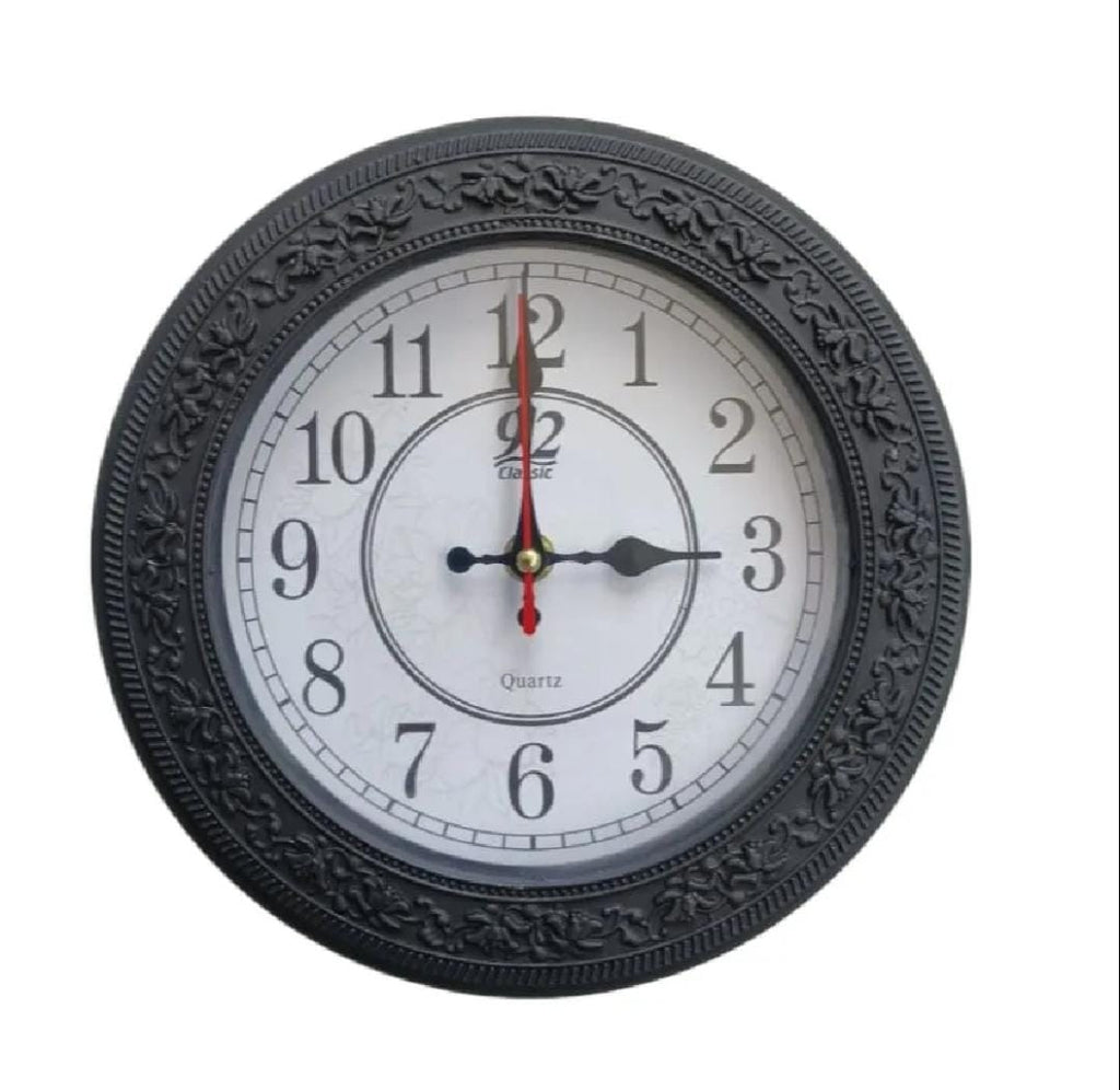 Elegant Vintage-Style Round Wall Clock 9" (A5) with Geometric Pattern